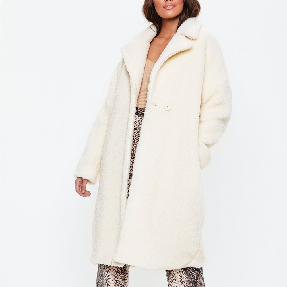 NWT Missguided White oversized chunky teddy coat